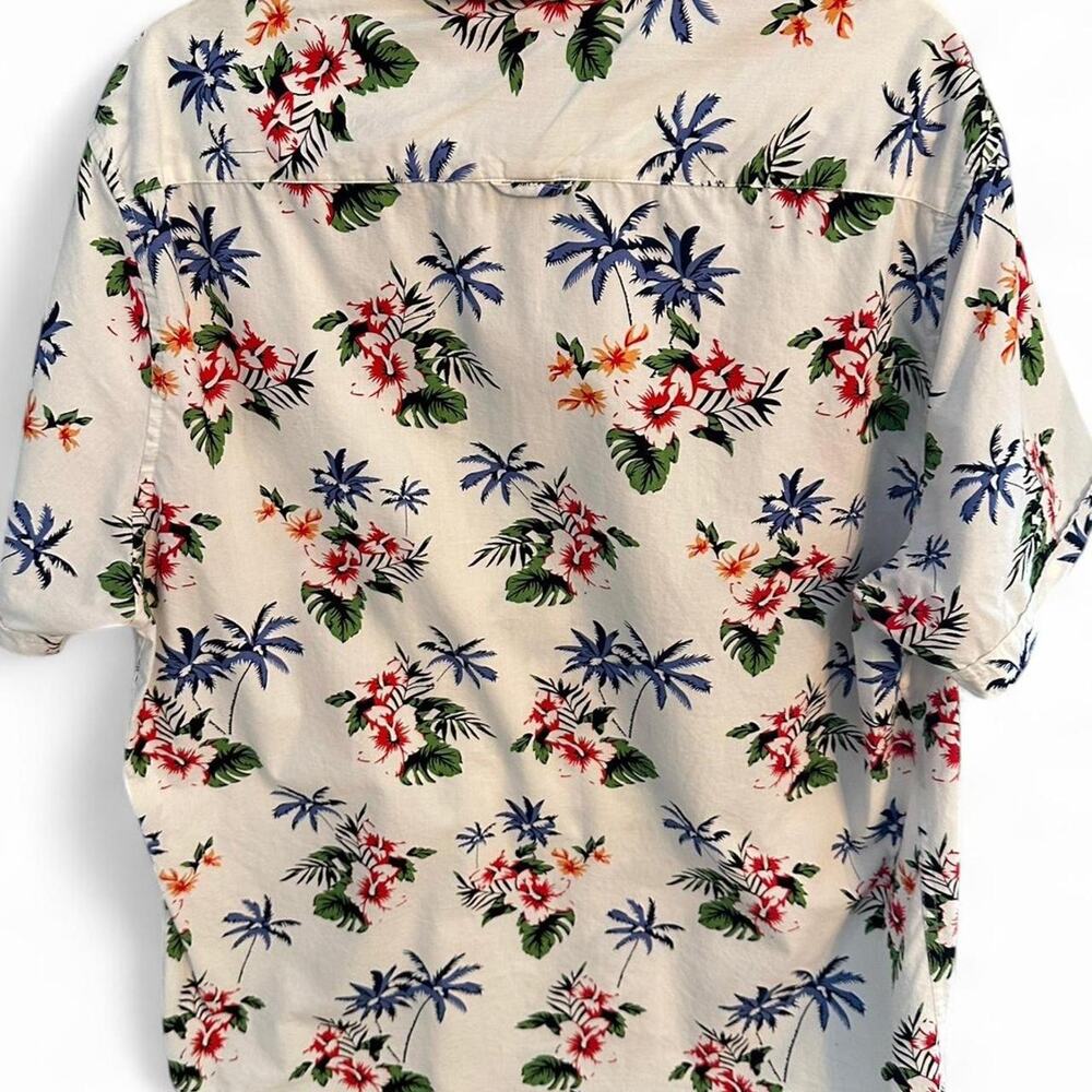 Men's Cactus Man Floral Short Sleeve Button Up - Size XL - Picture 2 of 3